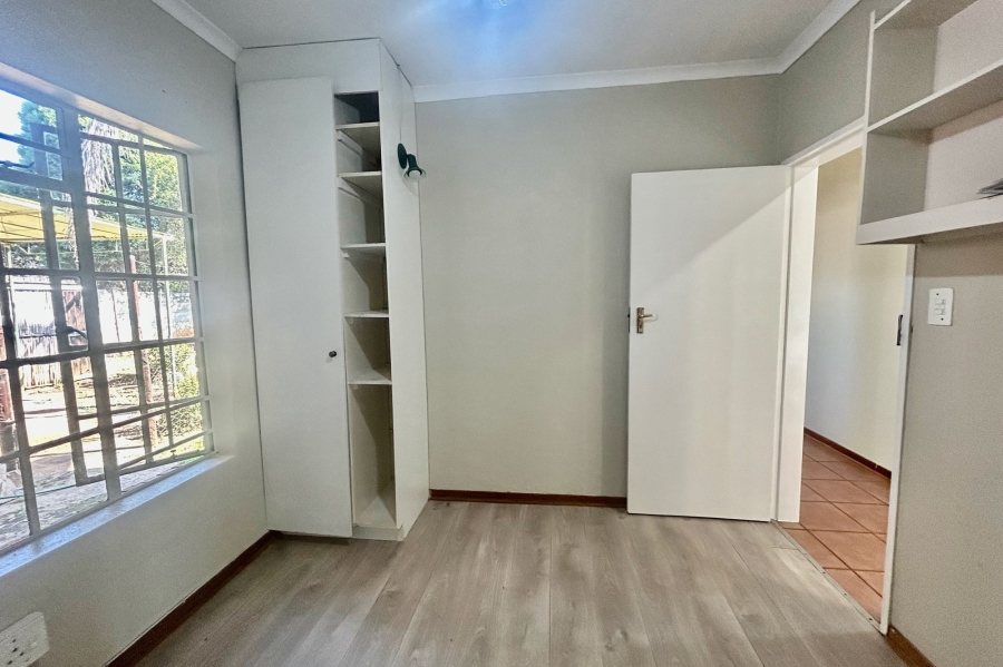 5 Bedroom Property for Sale in Ifafi North West